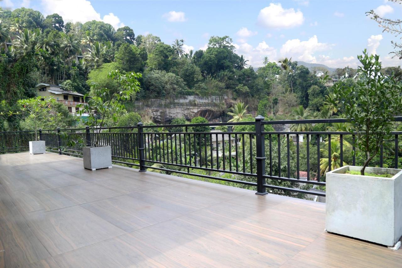 Chathu Holiday Home 캔디 외부 사진