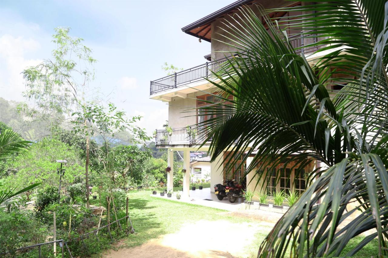 Chathu Holiday Home 캔디 외부 사진